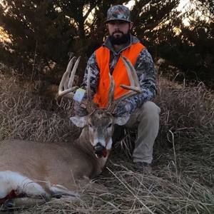 Meet your Posher, Devin